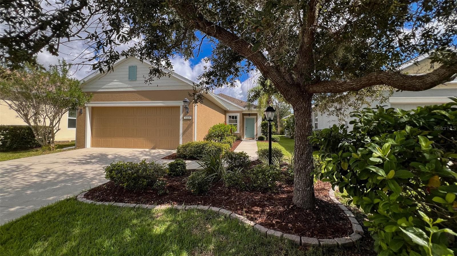 Front of the House - 11105 ENCANTO TERRACE, LAKEWOOD RANCH