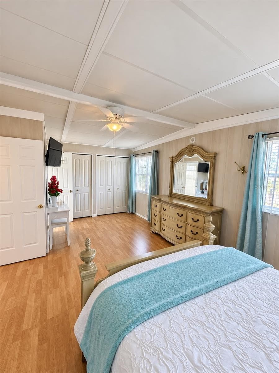 Single Family Residence at 7917 RIDEOUT RD, TAMPA, photo 11 of 22