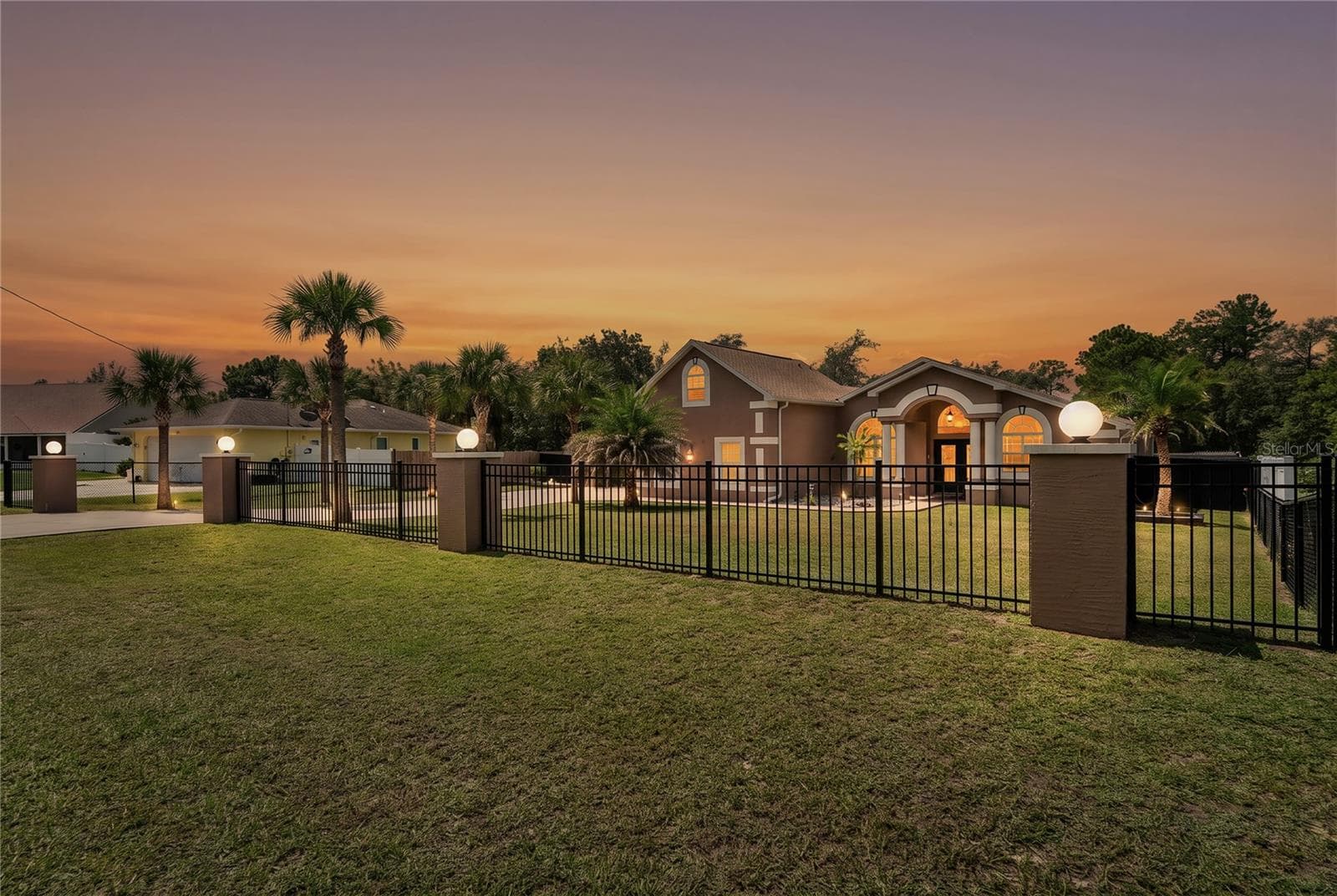Single Family Residence at 11309 LAPWING RD, WEEKI WACHEE, photo 2 of 105