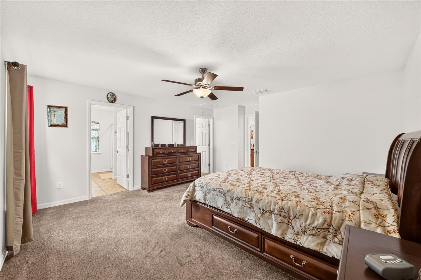 Spacious Master Bedroom - 15211 SW 65TH TERRACE RD, OCALA