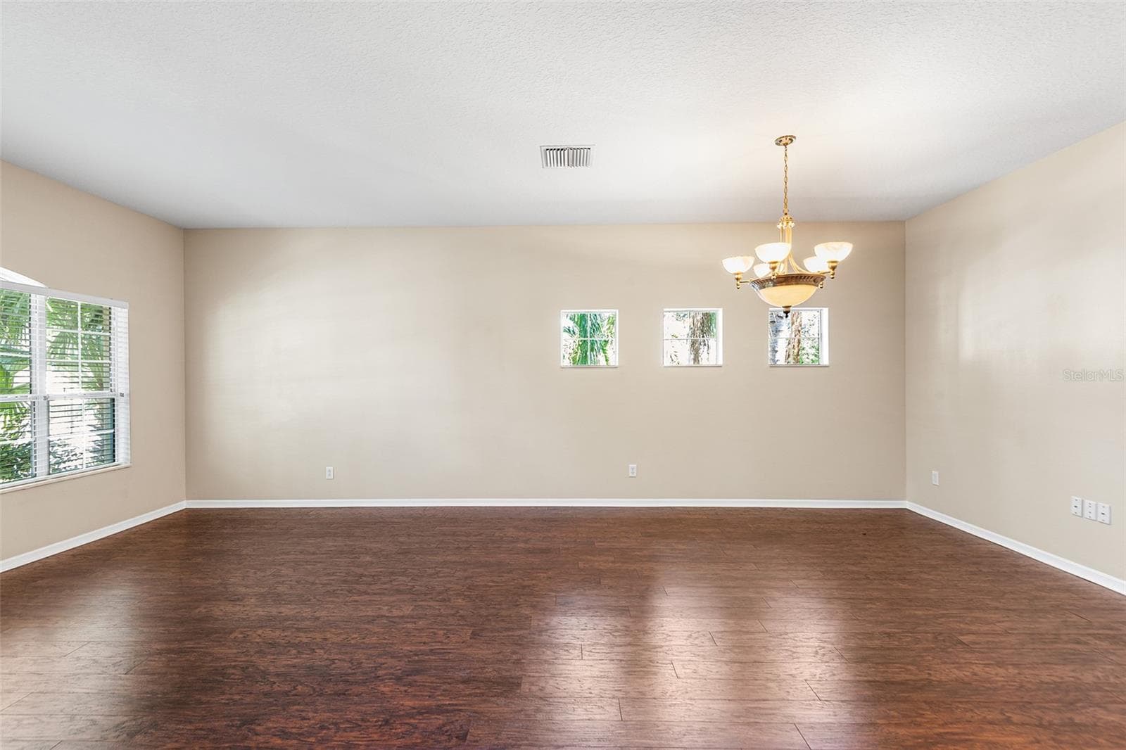 Single Family Residence at 443 YORK DALE DR, RUSKIN, photo 5 of 33
