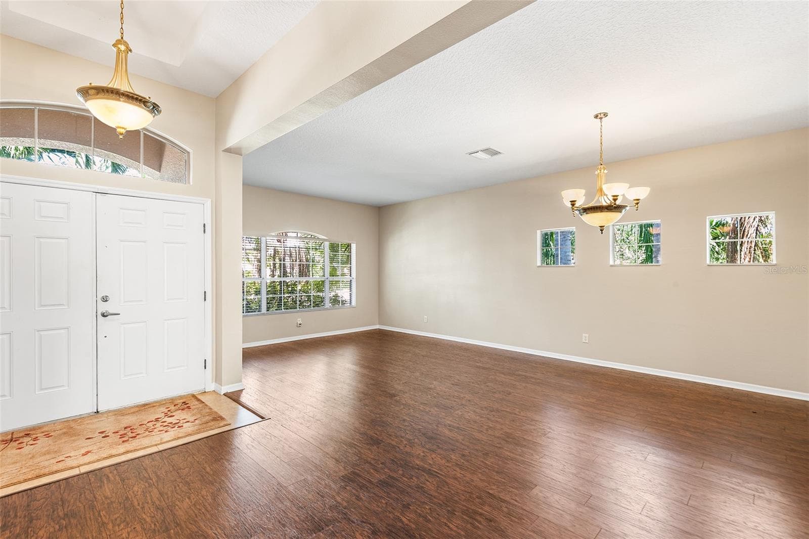 Single Family Residence at 443 YORK DALE DR, RUSKIN, photo 6 of 33