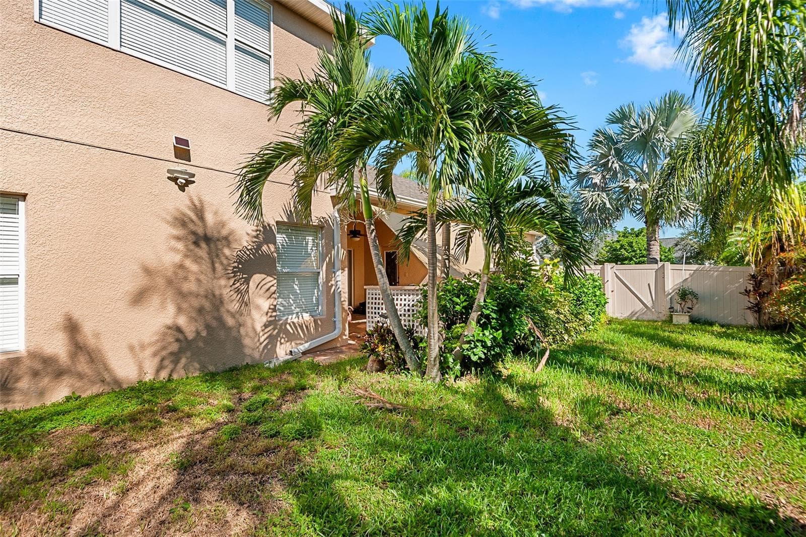 Single Family Residence at 443 YORK DALE DR, RUSKIN, photo 32 of 33