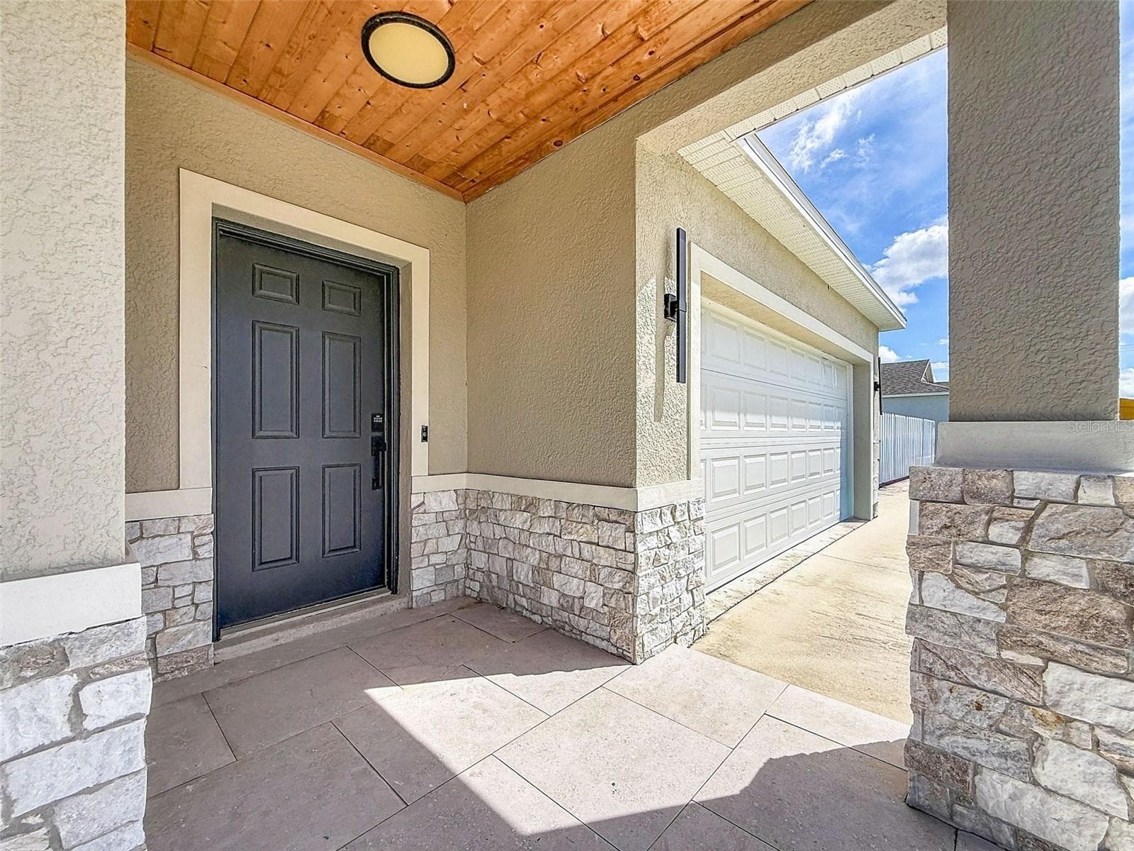 Single Family Residence at 805 WHISPERING PINES RD, CAPE CORAL, photo 8 of 74