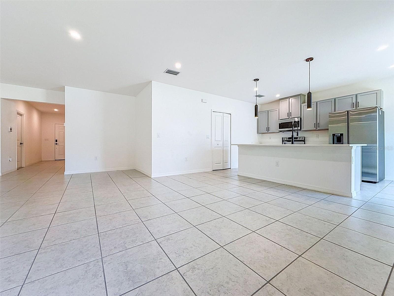 Single Family Residence at 805 WHISPERING PINES RD, CAPE CORAL, photo 12 of 74