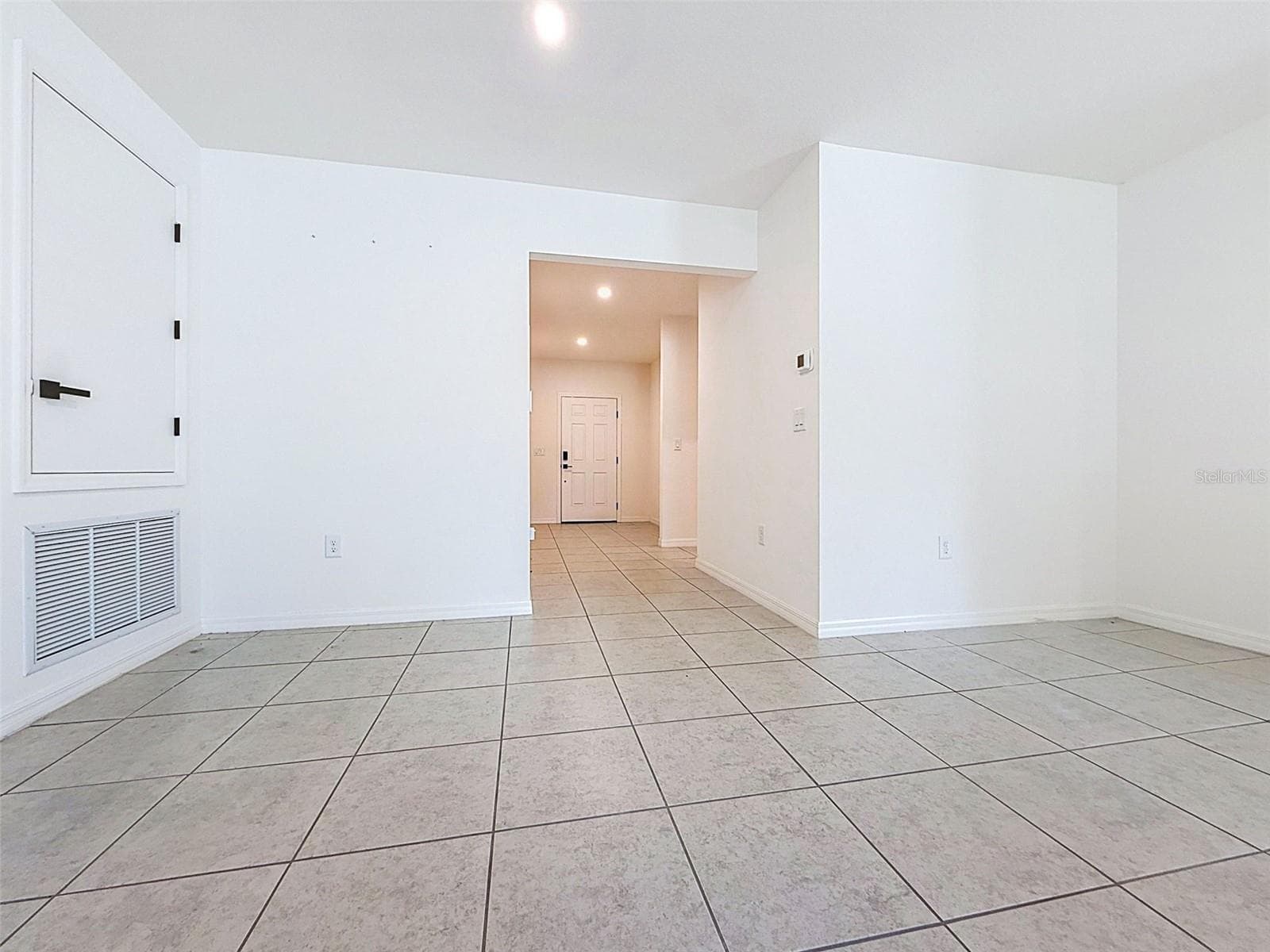 Single Family Residence at 805 WHISPERING PINES RD, CAPE CORAL, photo 13 of 74
