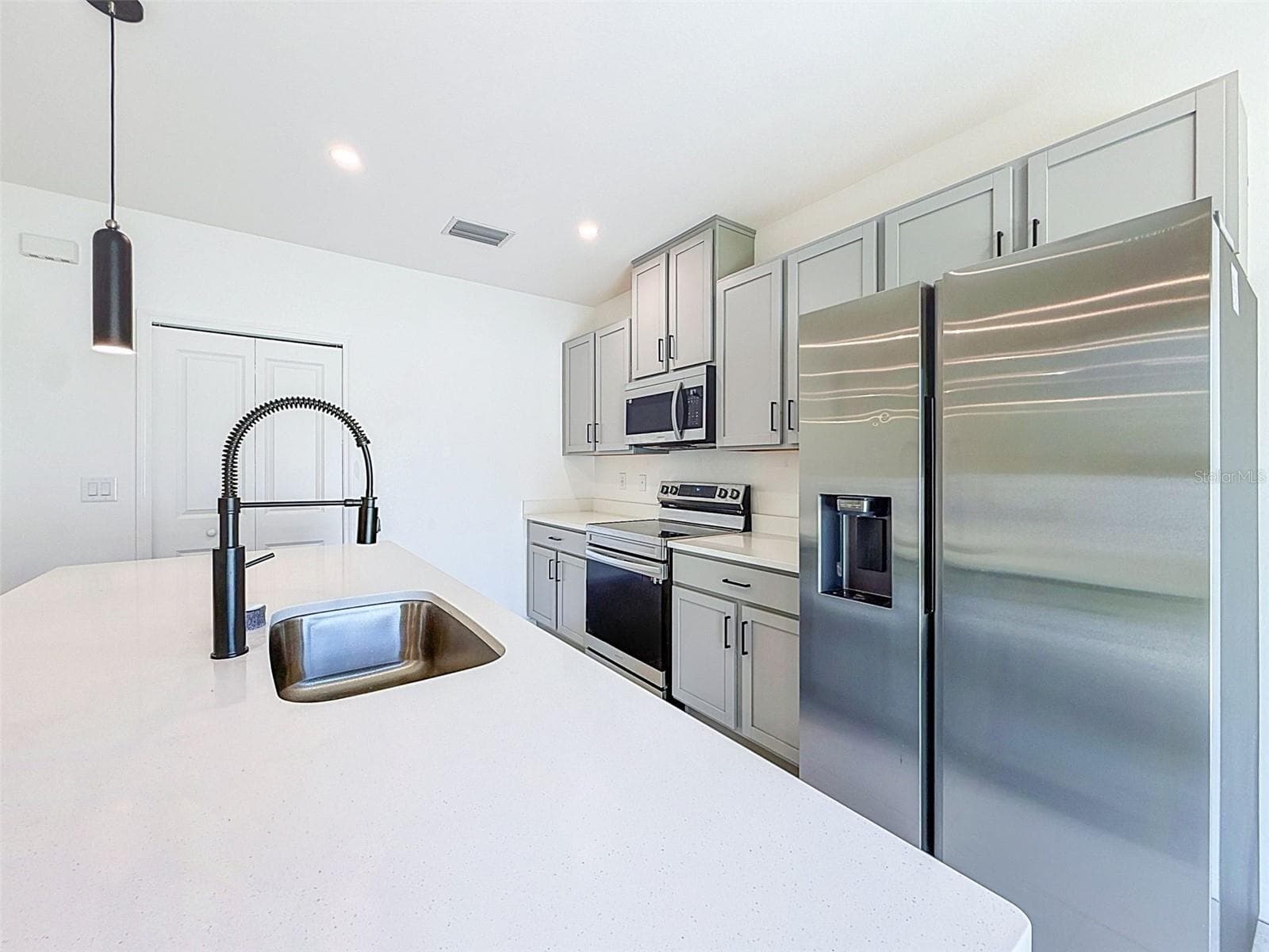 Single Family Residence at 805 WHISPERING PINES RD, CAPE CORAL, photo 18 of 74