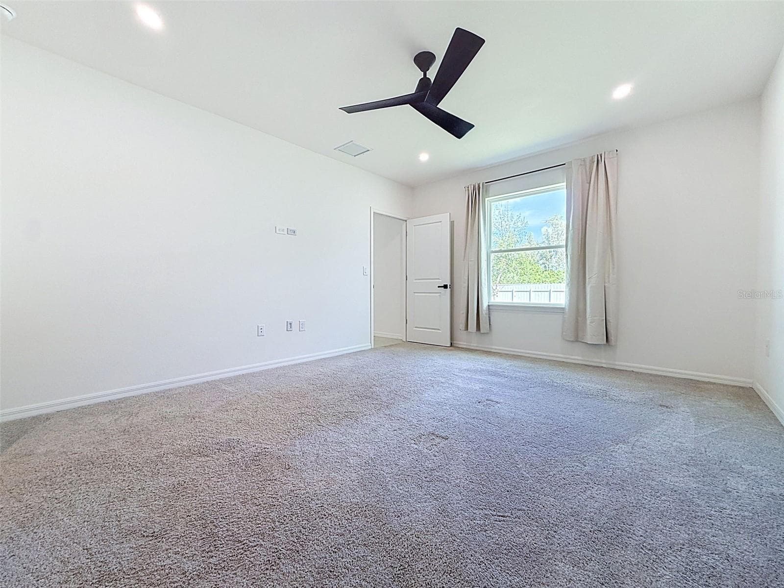 Single Family Residence at 805 WHISPERING PINES RD, CAPE CORAL, photo 44 of 74