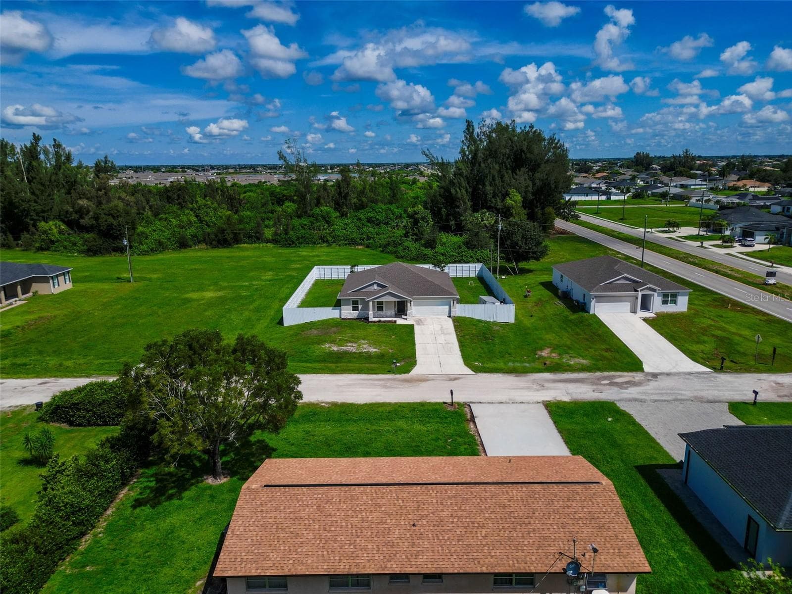 Single Family Residence at 805 WHISPERING PINES RD, CAPE CORAL, photo 54 of 74