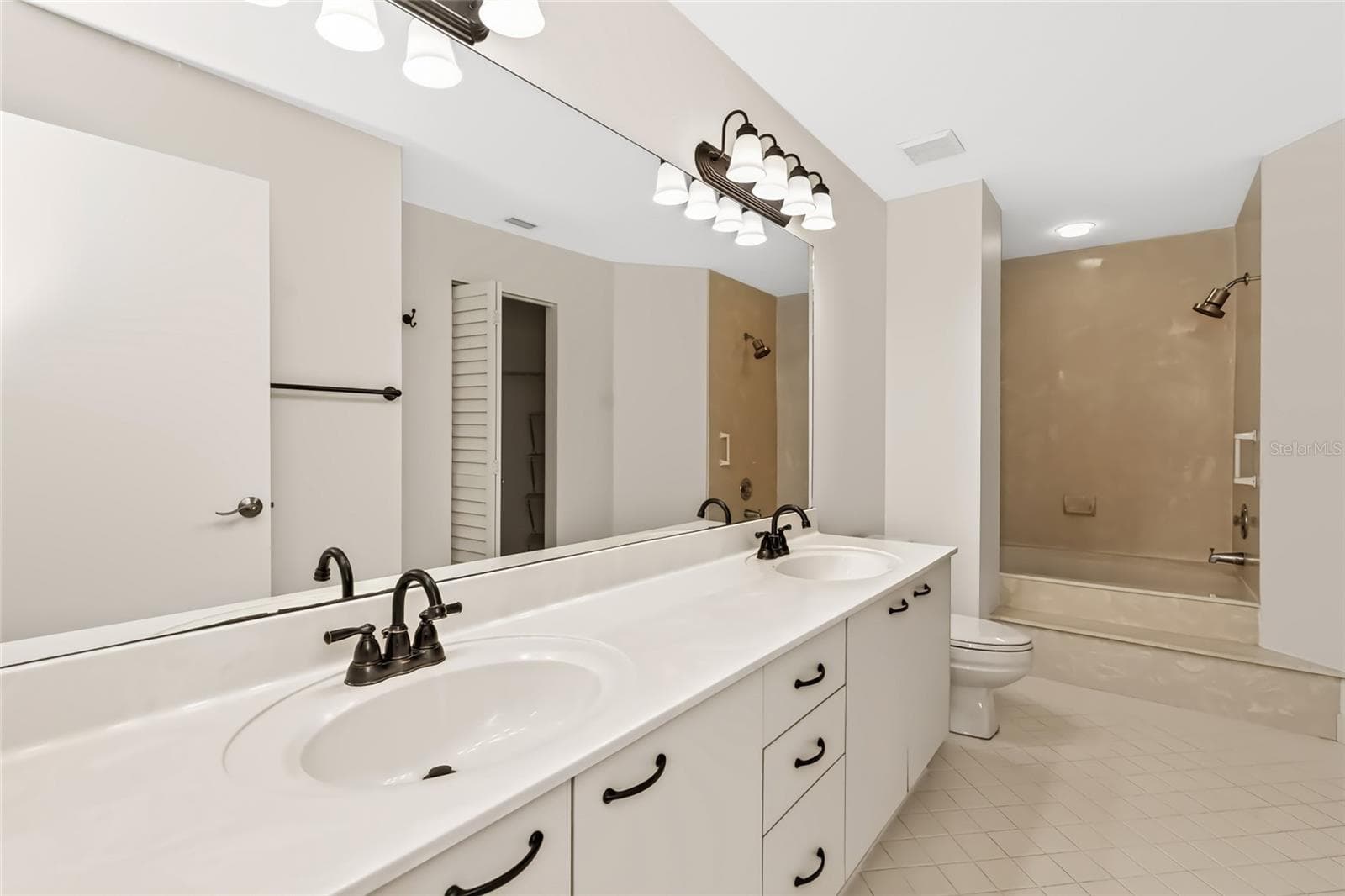 Condominium at 6191 BAHIA DEL MAR BLVD #202, ST PETERSBURG, photo 32 of 44