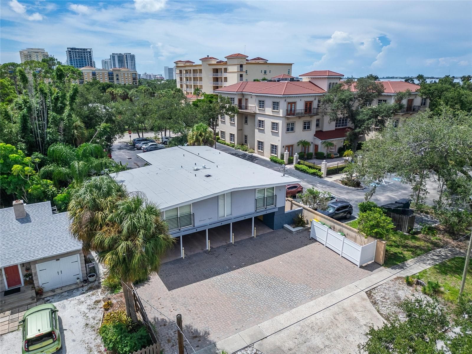Condo - Hotel at 1236 13TH ST, SARASOTA, photo 14 of 73