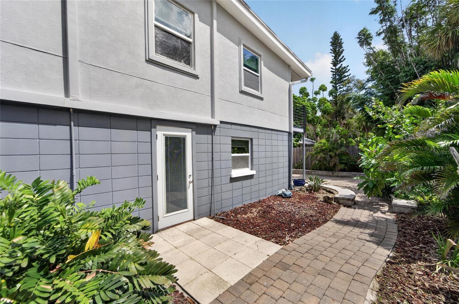 Quadruplex at 1236 13TH ST, SARASOTA, photo 6 of 73