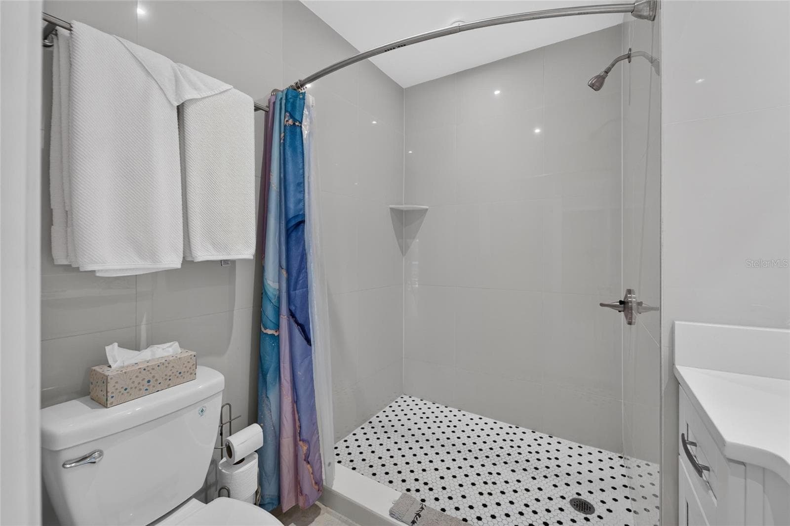 Walk-in shower - 1236 13TH ST, SARASOTA