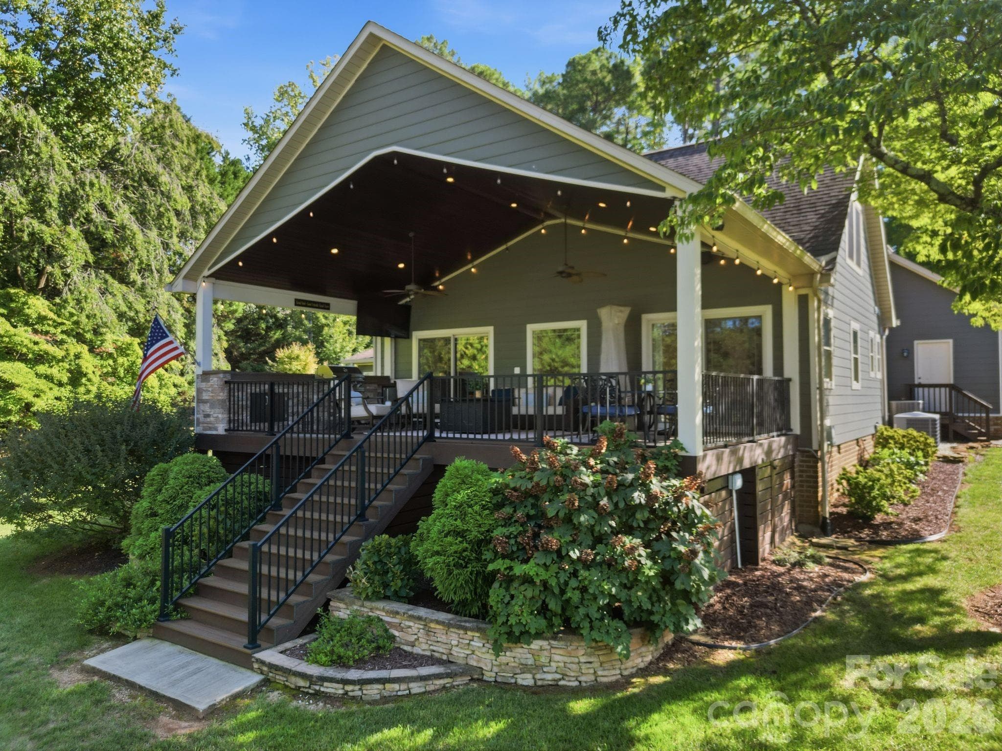 Single Family Residence at 132 Lucent Lane, Mooresville, photo 19 of 22