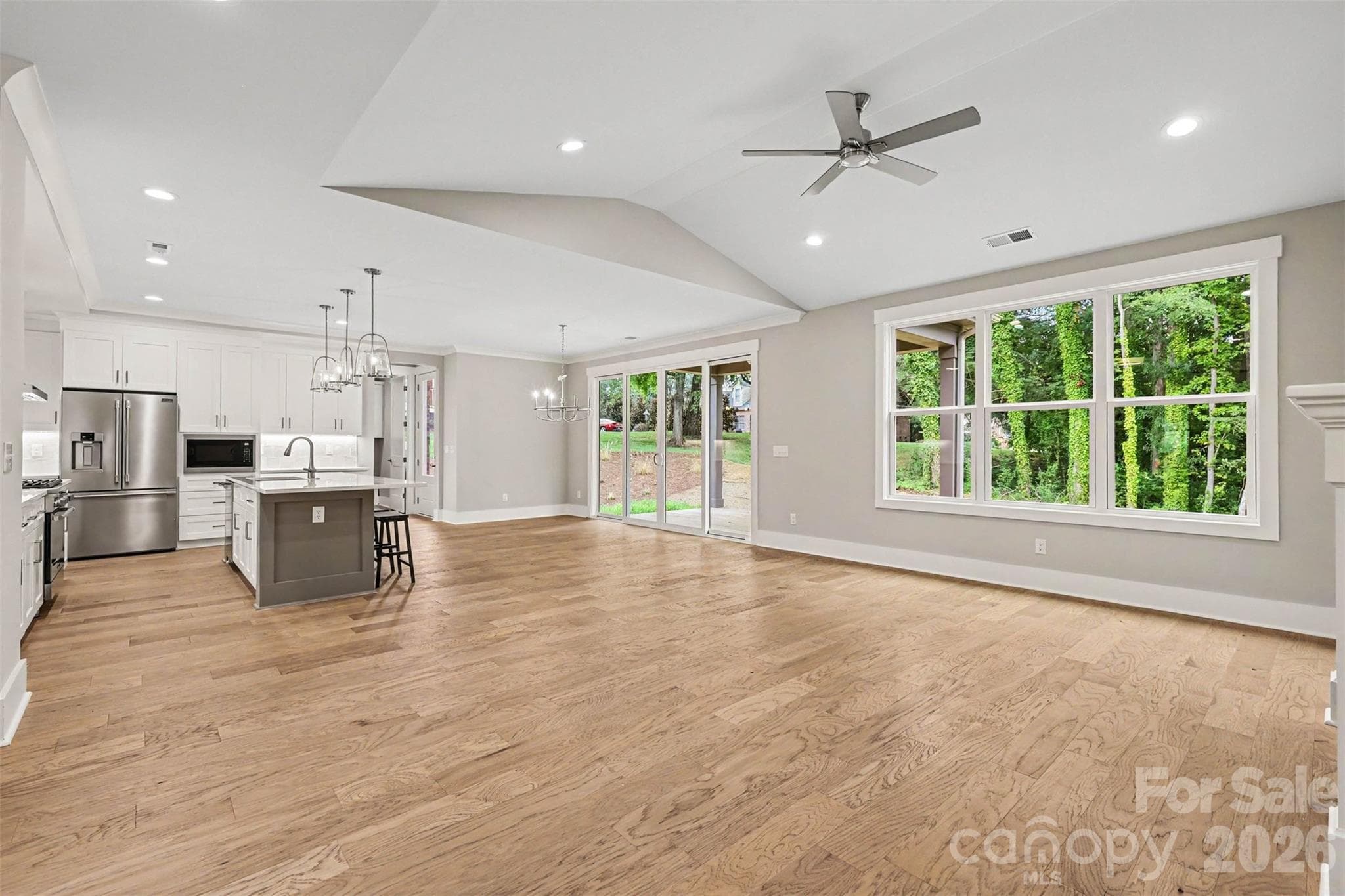 Single Family Residence at Rock Hill, photo 14 of 40
