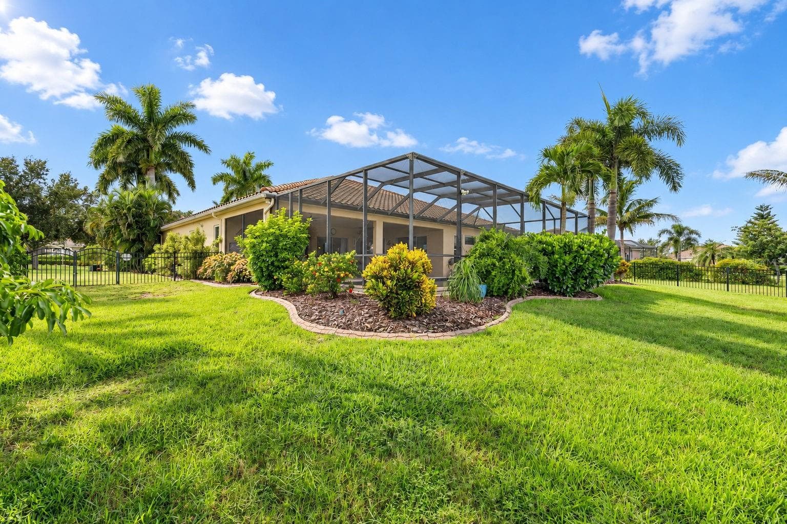 Single Family Residence at 17019 4TH AVE E, BRADENTON, photo 47 of 64