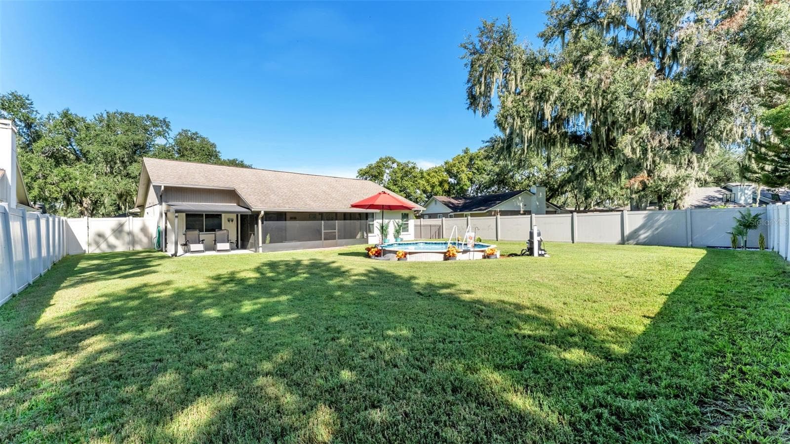 Single Family Residence at 6352 BUTTERNUT DR, LAKELAND, photo 2 of 54