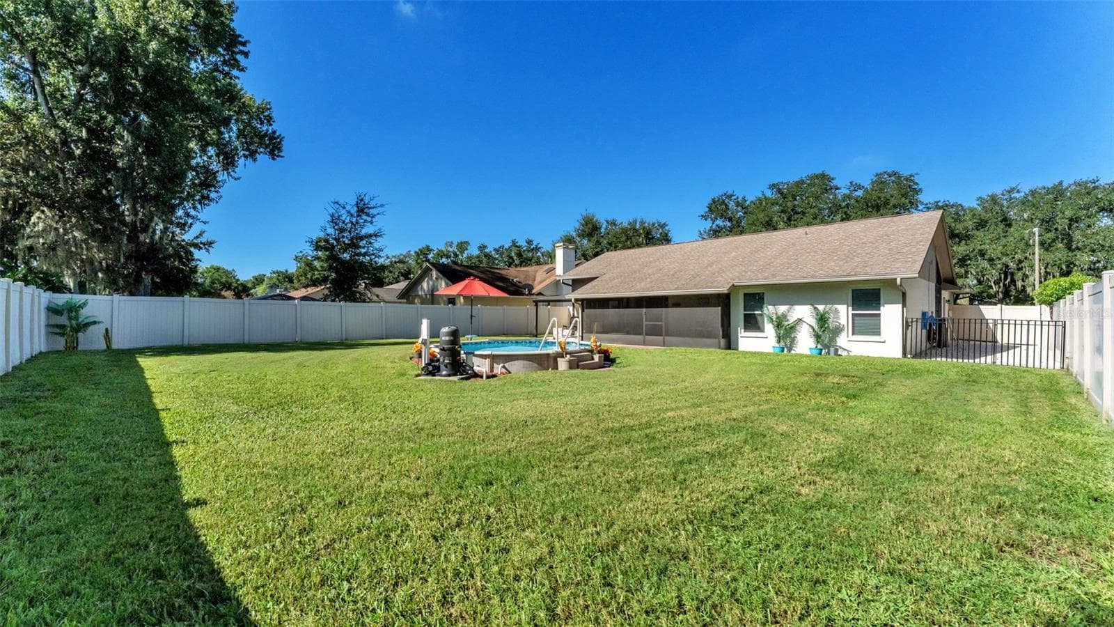 Single Family Residence at 6352 BUTTERNUT DR, LAKELAND, photo 40 of 54