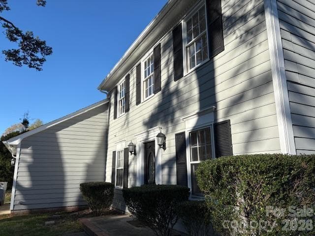 Single Family Residence at 5324 Donnefield Drive, Charlotte, photo 6 of 39