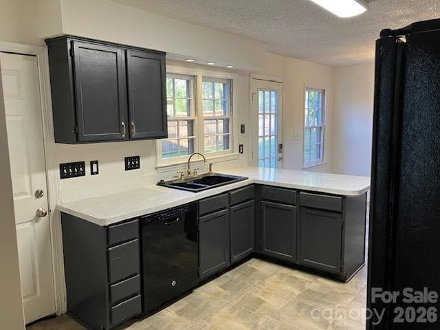 Single Family Residence at 5324 Donnefield Drive, Charlotte, photo 8 of 39