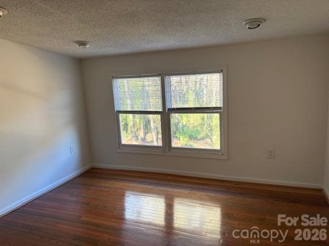 Single Family Residence at 5324 Donnefield Drive, Charlotte, photo 19 of 39