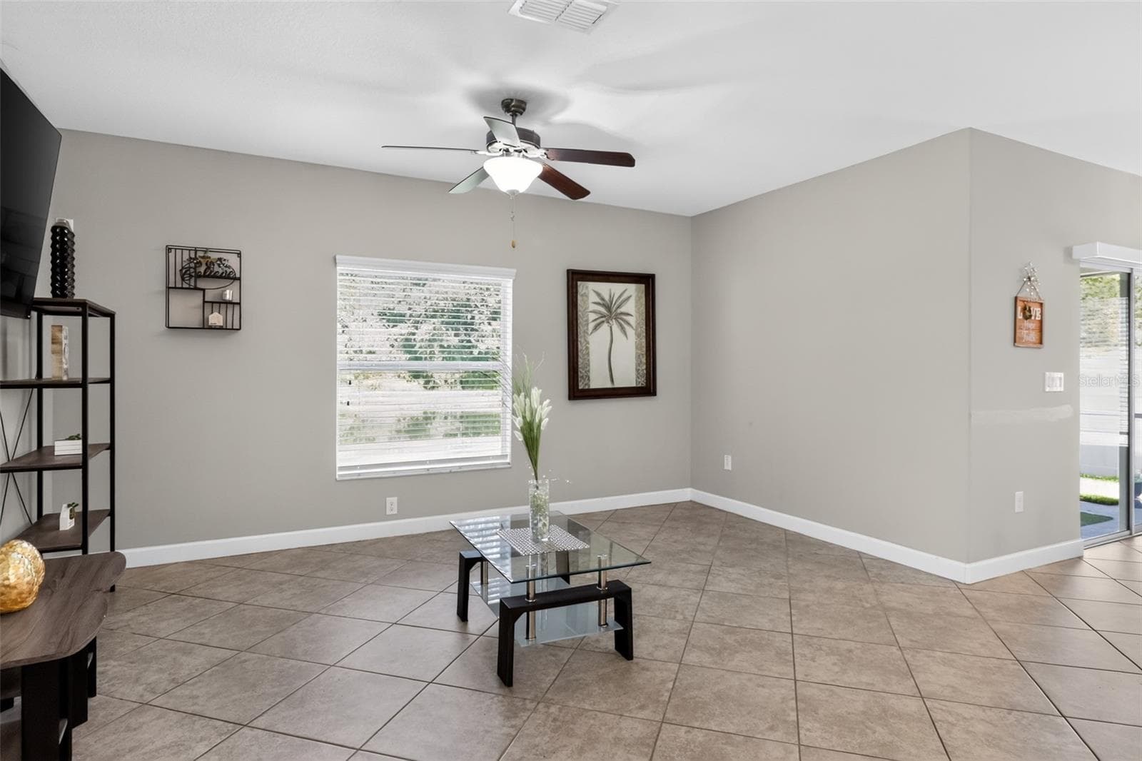Single Family Residence at 1677 LUDINGTON AVE, WESLEY CHAPEL, photo 9 of 32