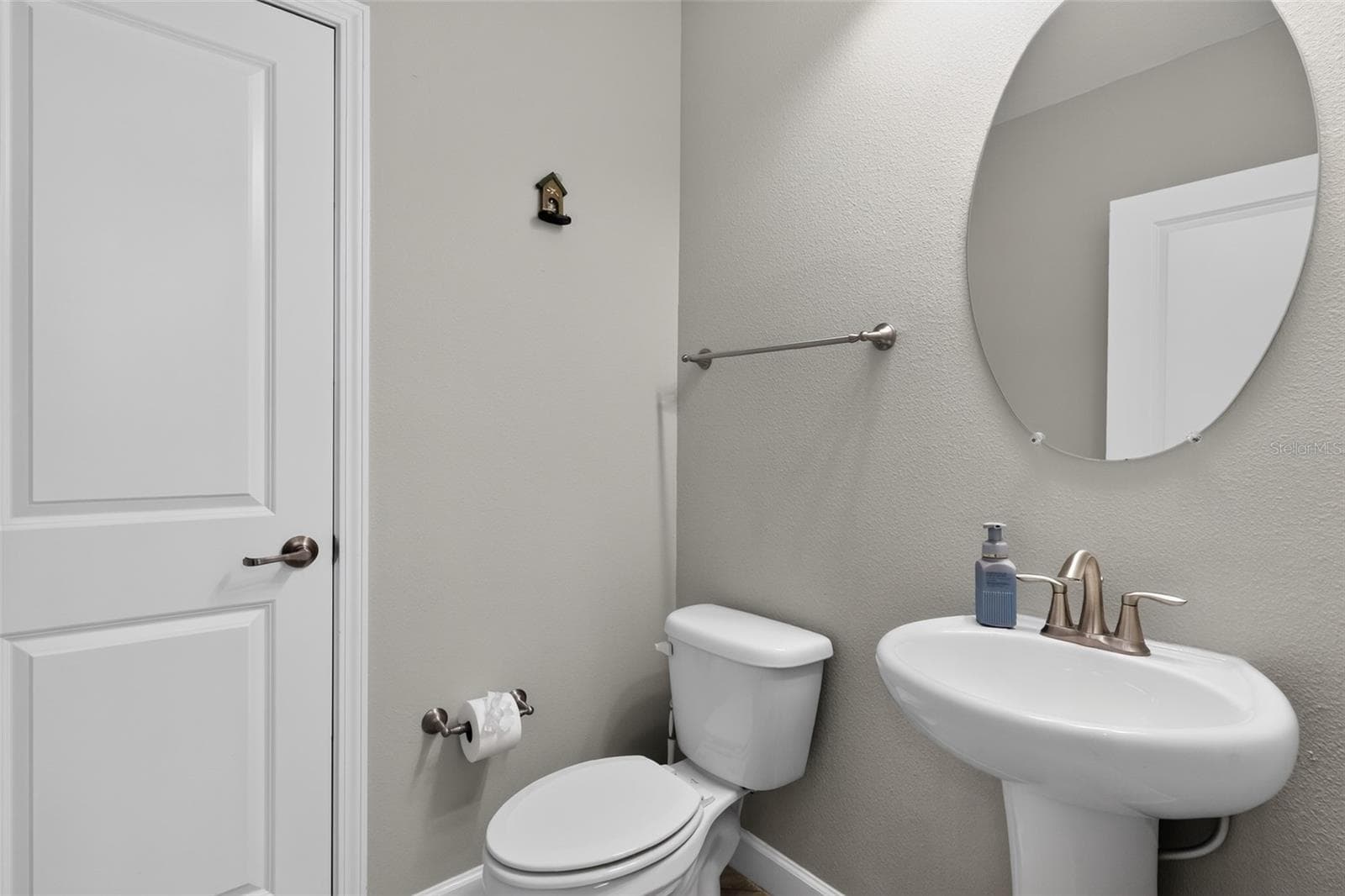 Downstairs half bathroom - 1677 LUDINGTON AVE, WESLEY CHAPEL