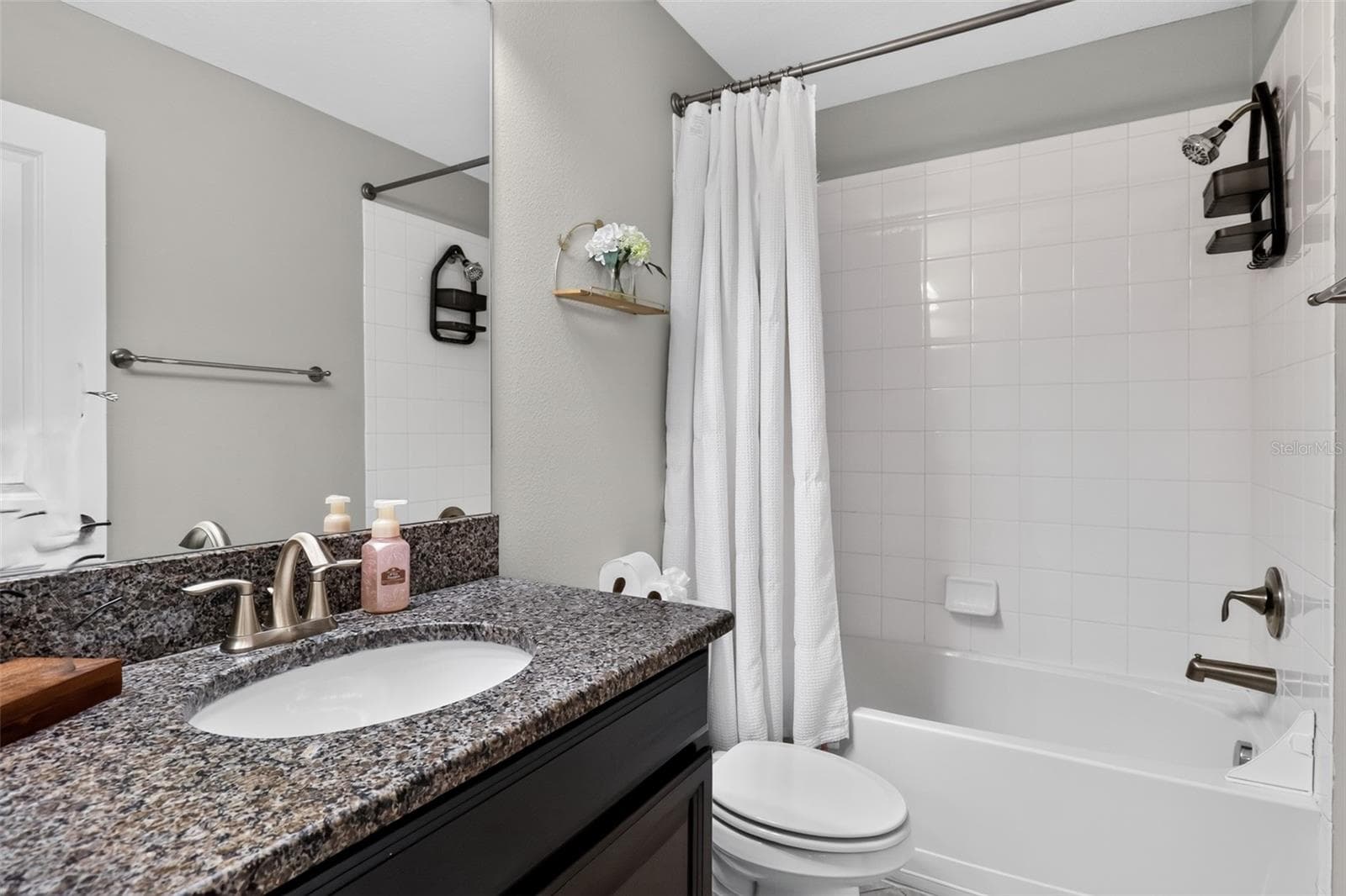 Guest Bathroom - 1677 LUDINGTON AVE, WESLEY CHAPEL