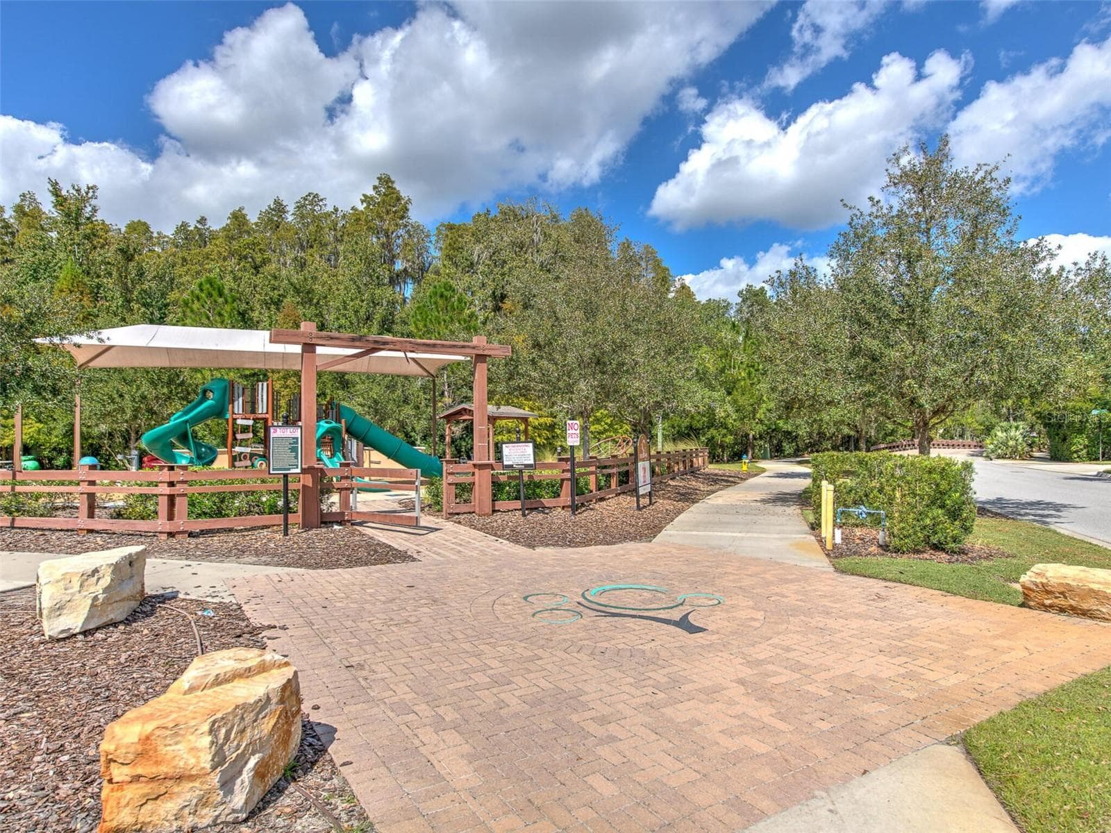Single Family Residence at 1677 LUDINGTON AVE, WESLEY CHAPEL, photo 31 of 32
