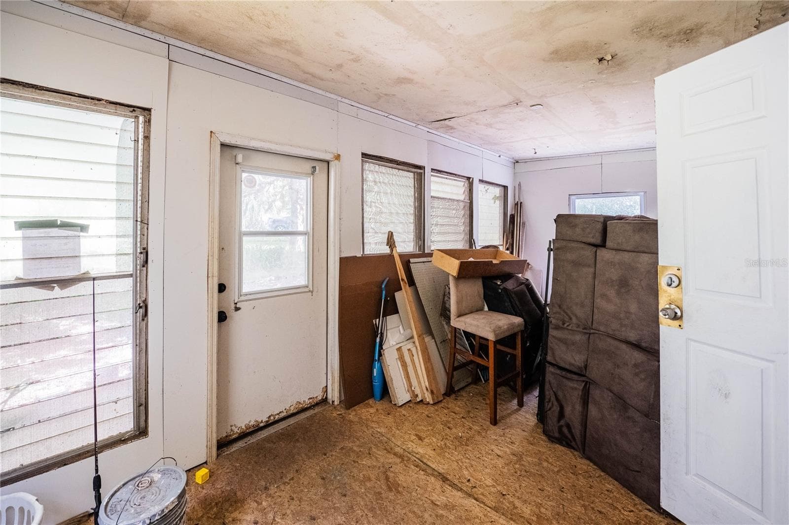 Mobile Home at 3312 LYNN DR, LAKELAND, photo 3 of 28