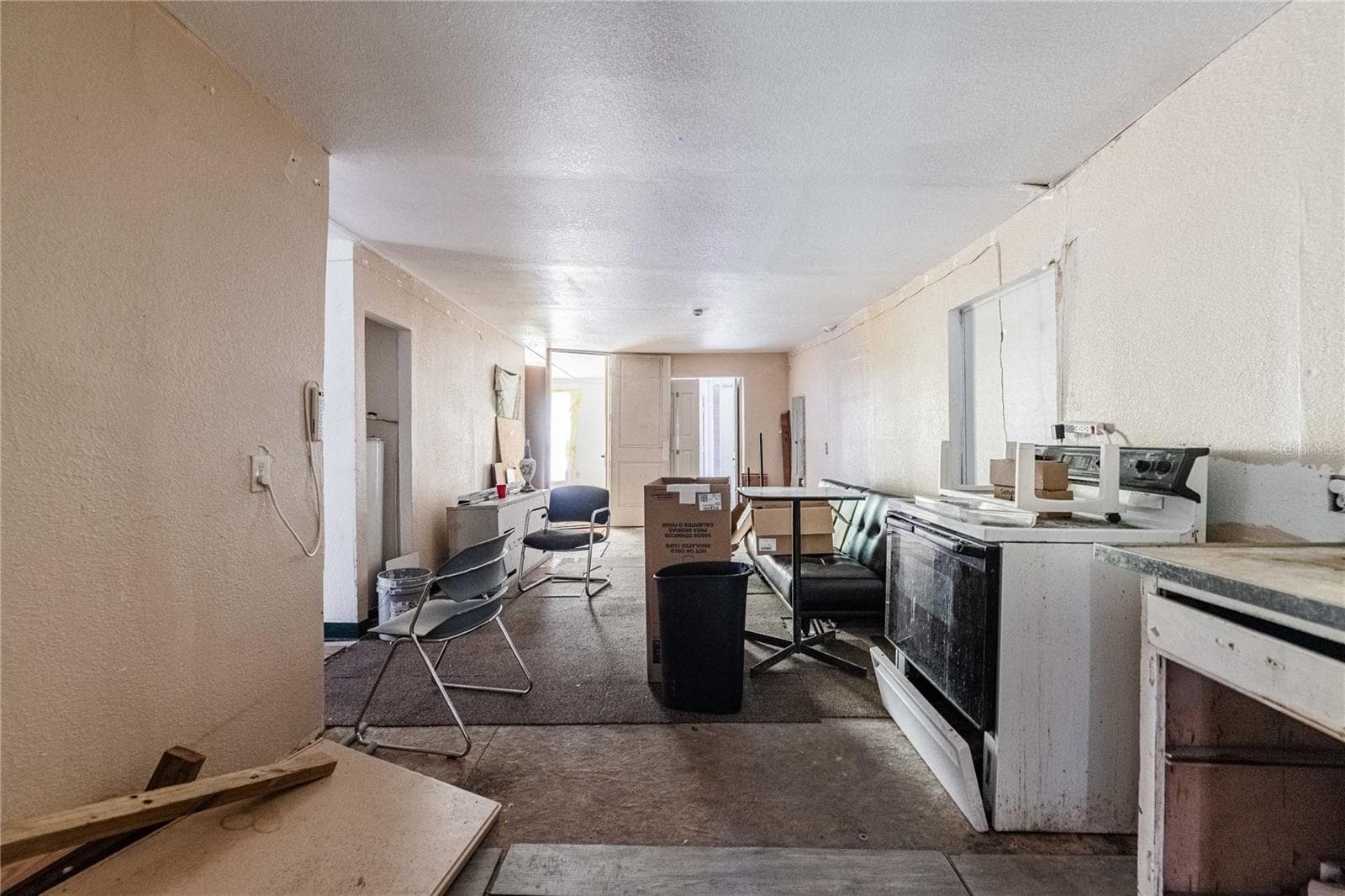 Mobile Home at 3312 LYNN DR, LAKELAND, photo 12 of 28