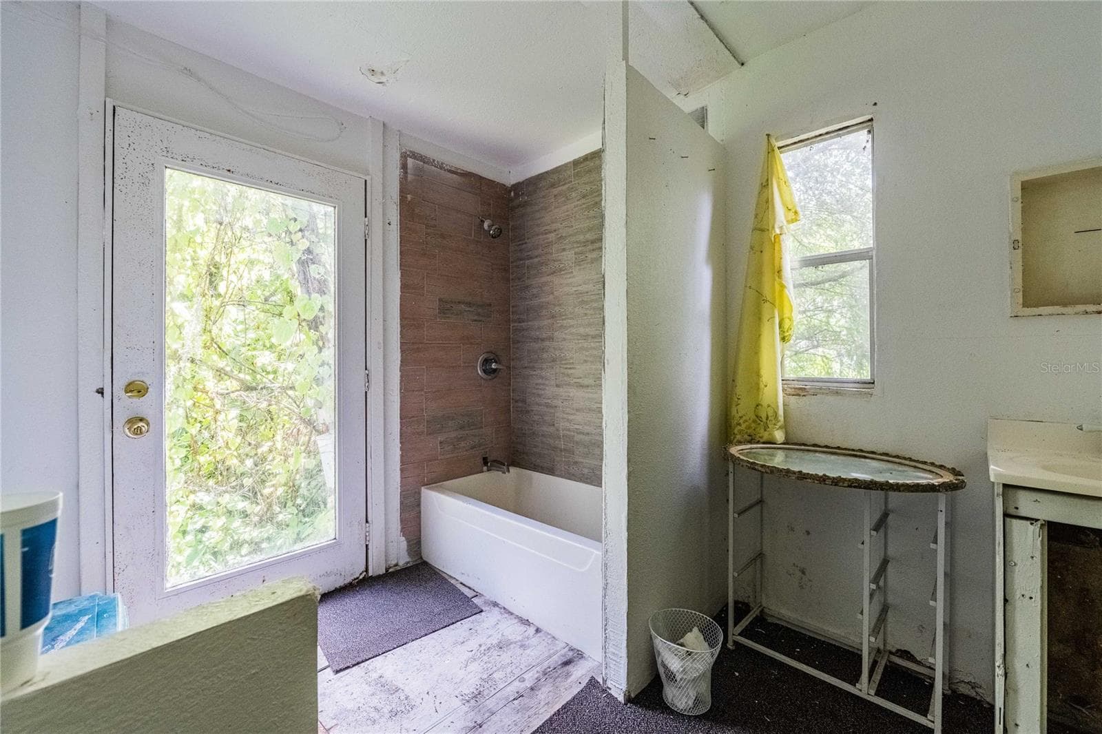 Mobile Home at 3312 LYNN DR, LAKELAND, photo 16 of 28