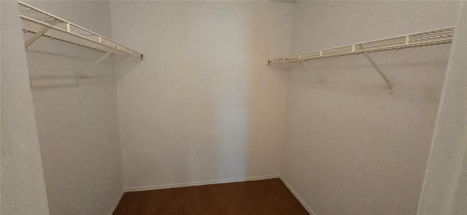 Primary bedroom Walk-in closet - 348 VINEYARD DR, LAKELAND