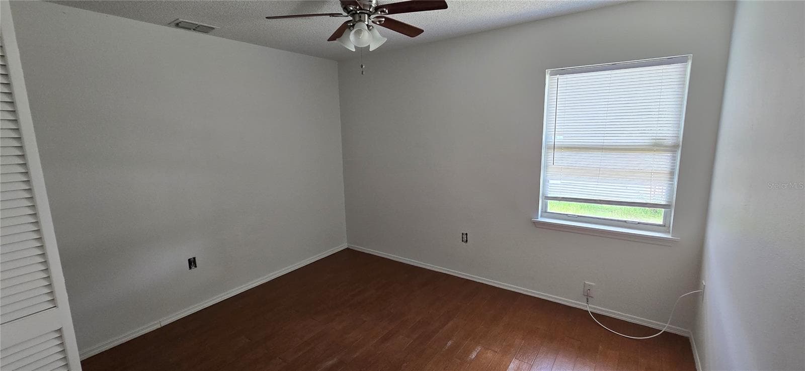 Second bedroom - 348 VINEYARD DR, LAKELAND