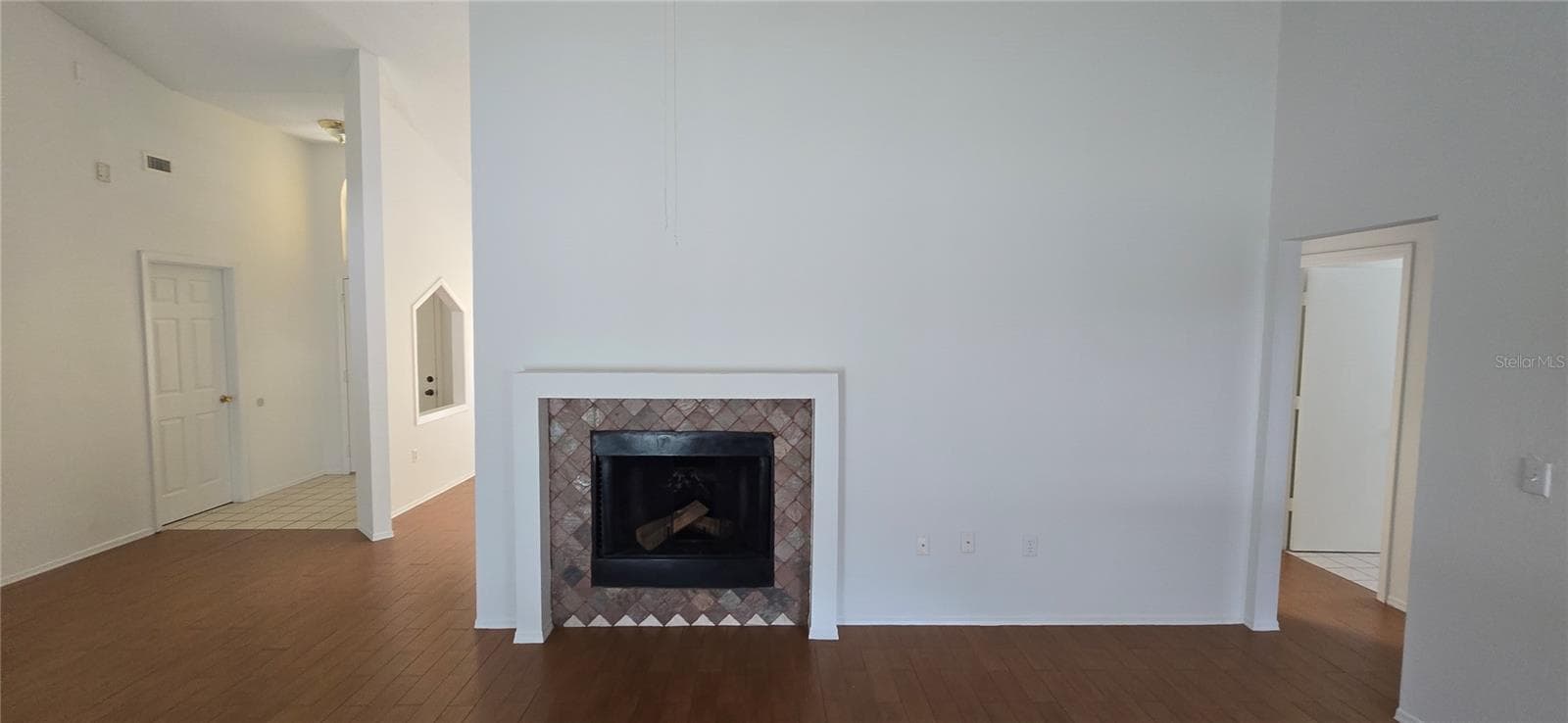 Great Room 3 - 348 VINEYARD DR, LAKELAND