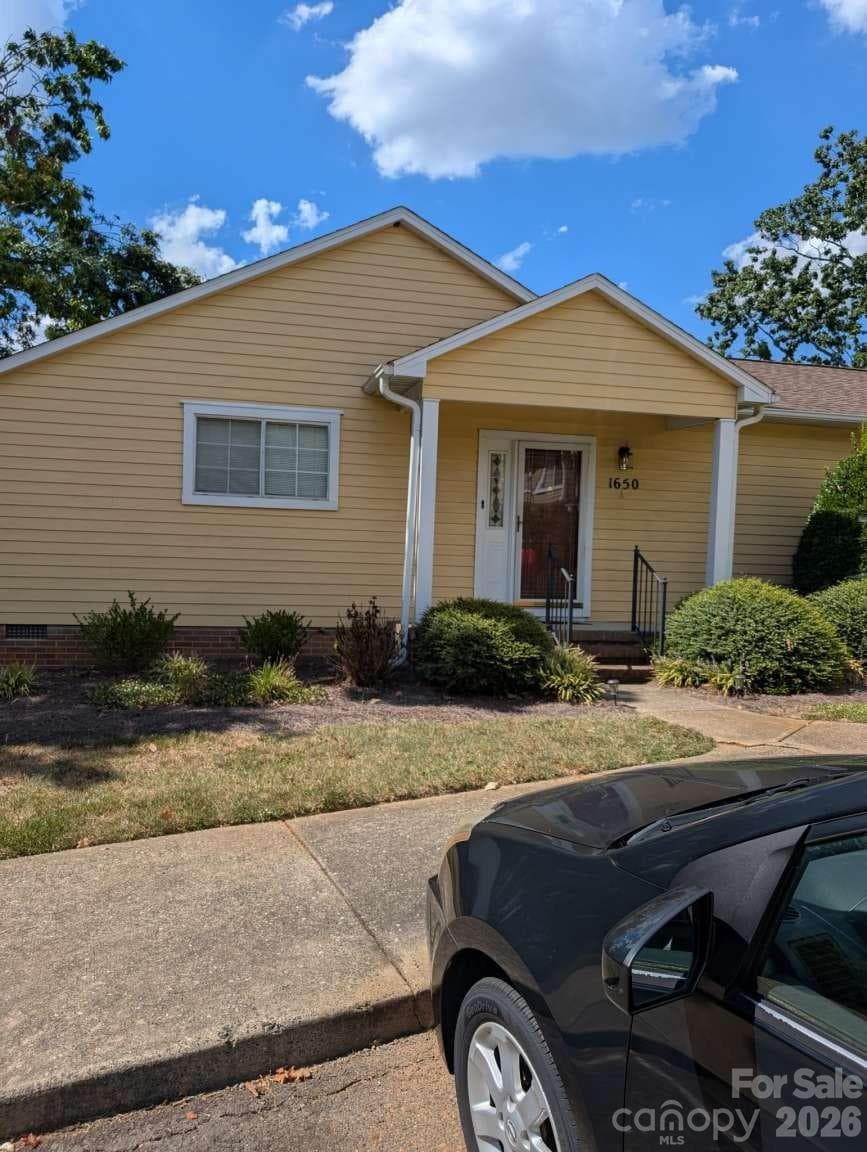 1650 Robins Nest Court