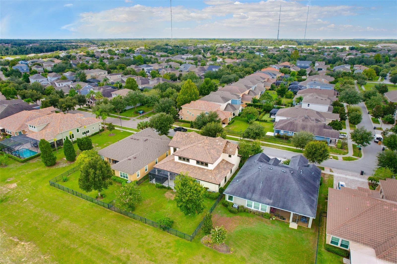 Single Family Residence at 5830 WATERCOLOR DR, LITHIA, photo 41 of 45