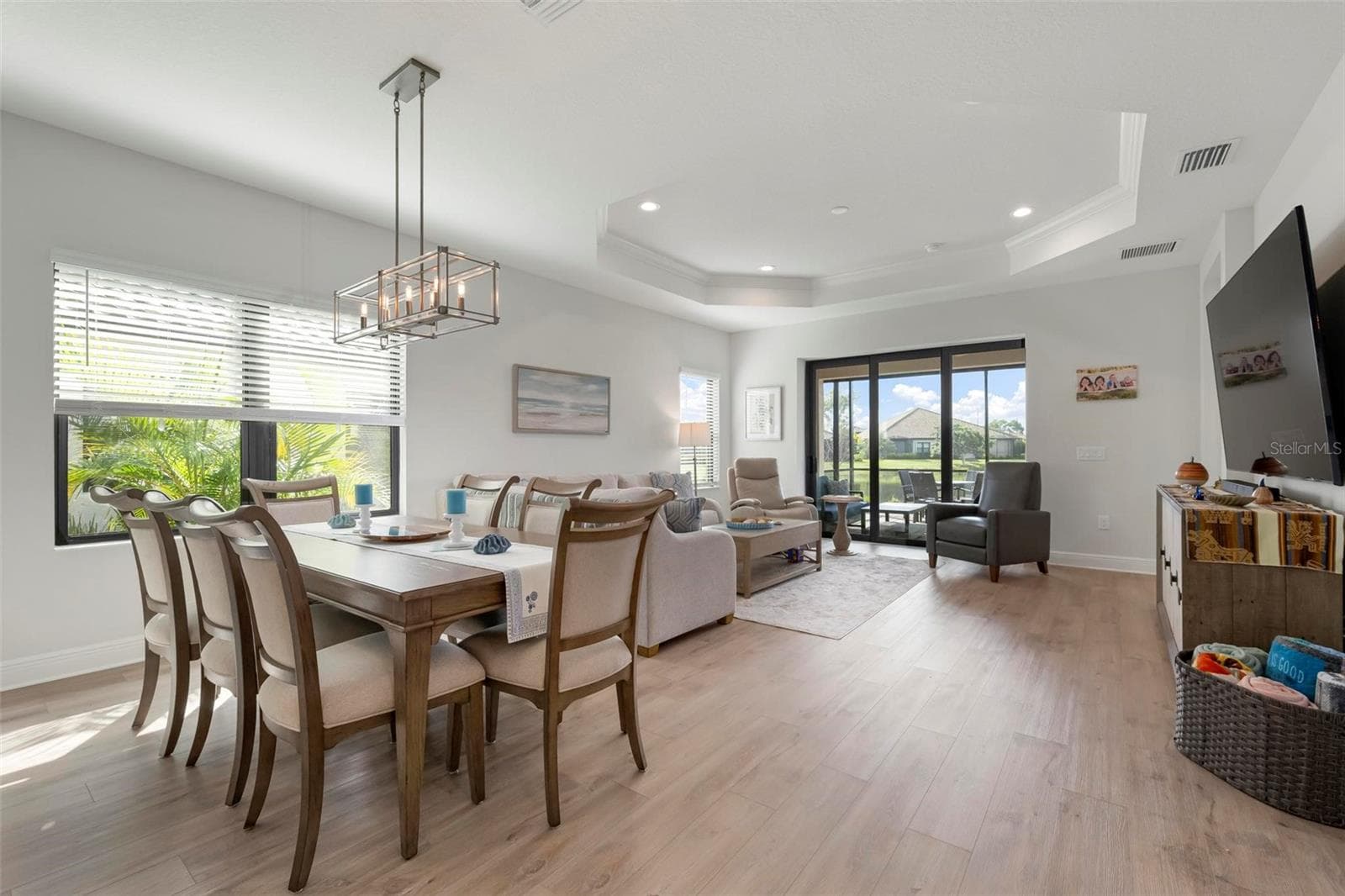 Dining Room/Living Room - 26886 PAVIN DR, ENGLEWOOD