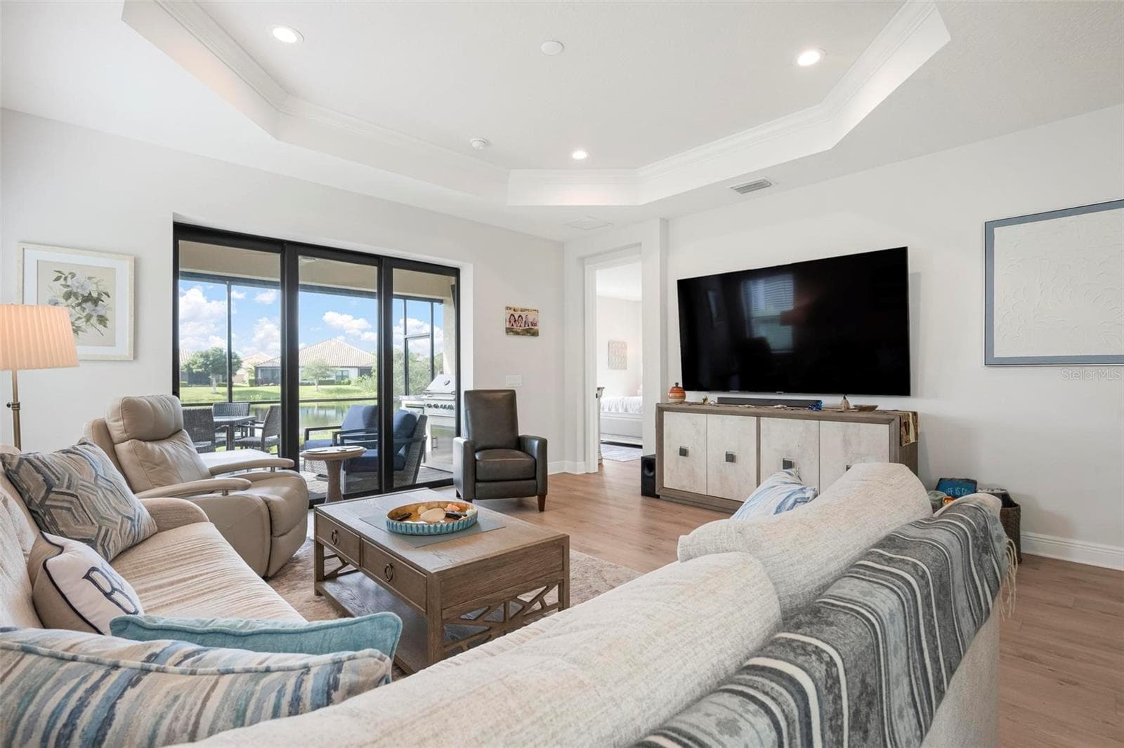 Living Room - 26886 PAVIN DR, ENGLEWOOD
