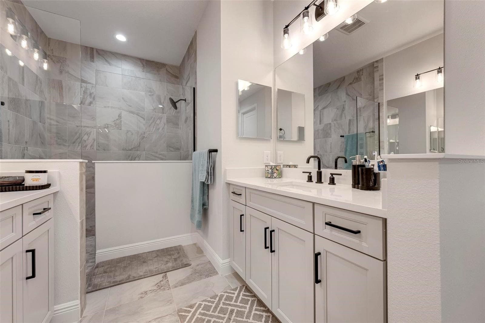 Primary Bathroom - 26886 PAVIN DR, ENGLEWOOD