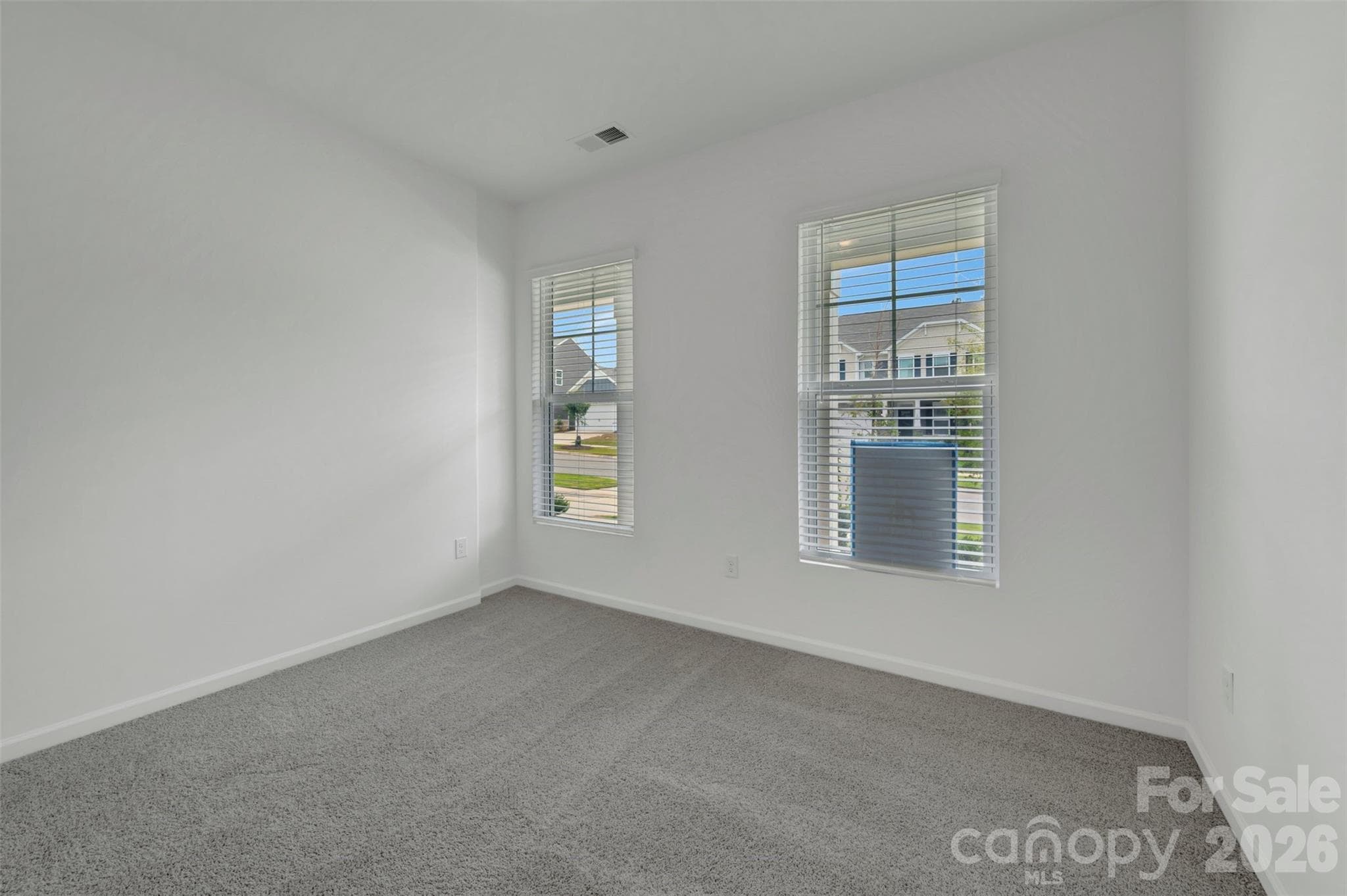 First floor bedroom - Monroe