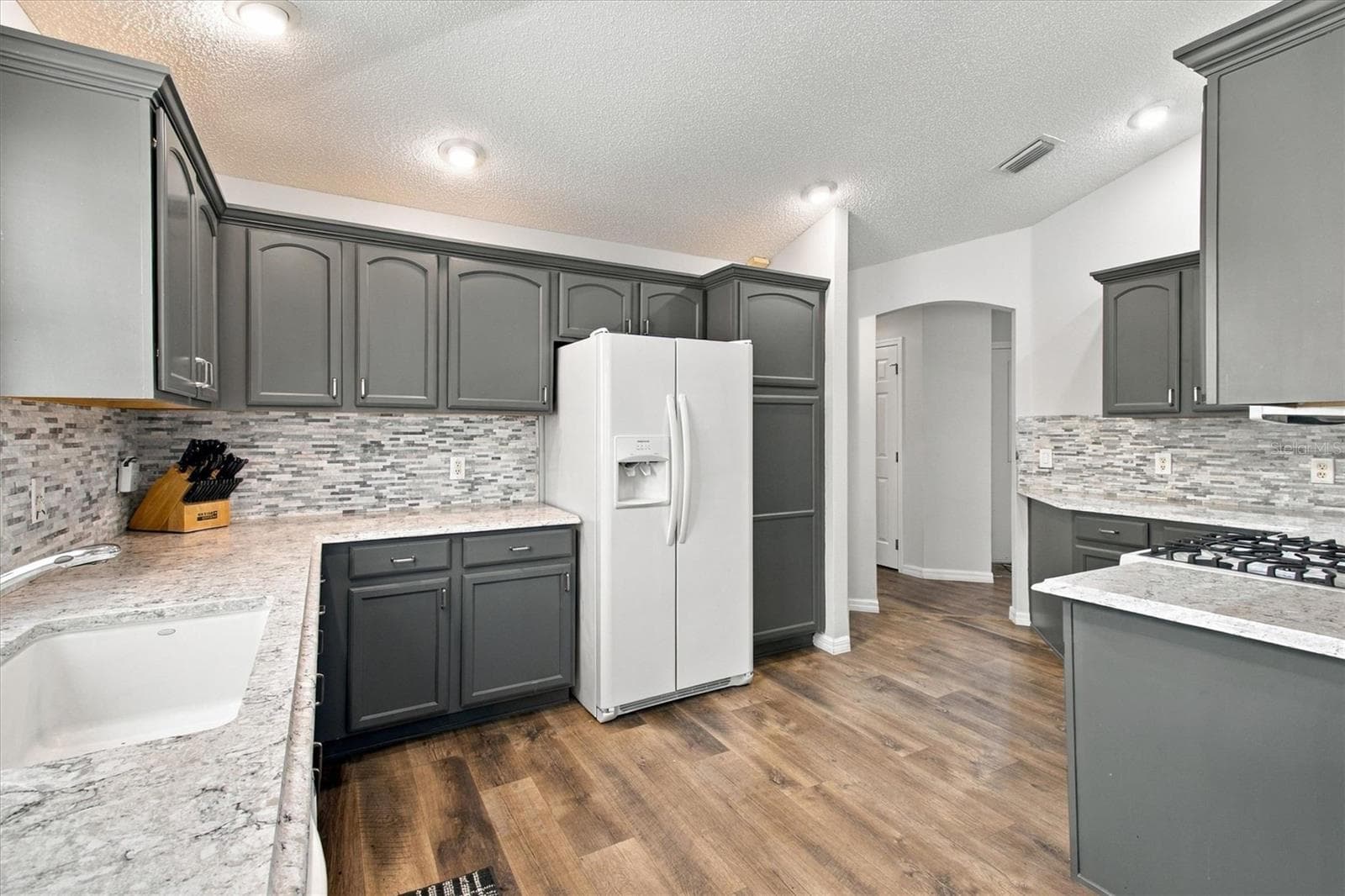 Villa at 2289 SWANSEA TER, THE VILLAGES, photo 2 of 41