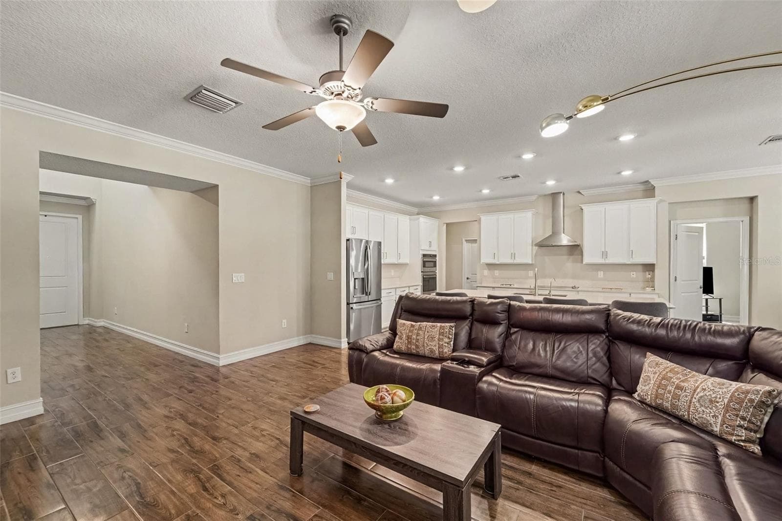 Single Family Residence at 21590 VIOLET PERIWINKLE DR, LAND O LAKES, photo 9 of 50