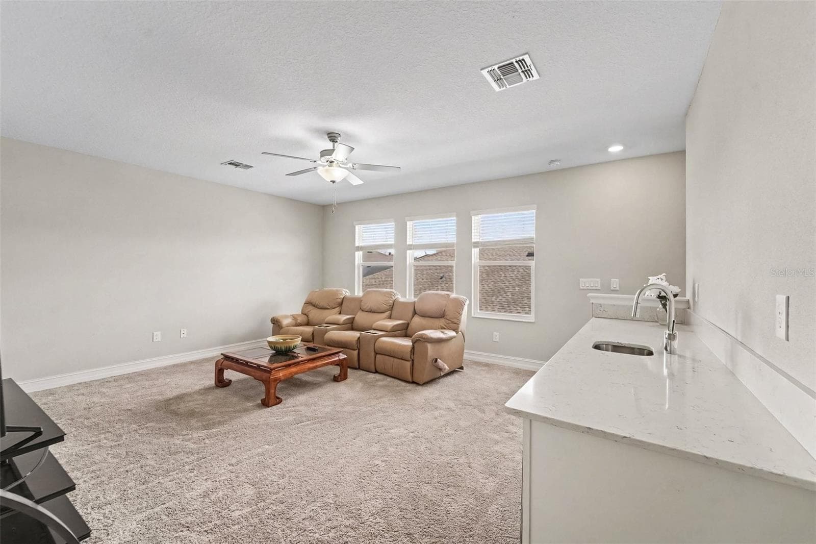 Single Family Residence at 21590 VIOLET PERIWINKLE DR, LAND O LAKES, photo 20 of 50