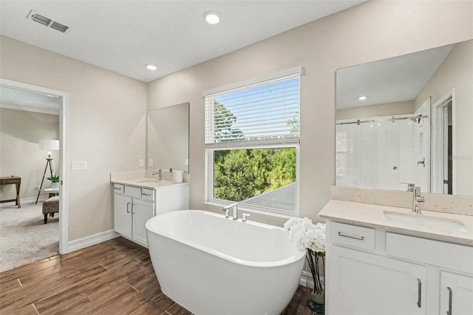 Single Family Residence at 21590 VIOLET PERIWINKLE DR, LAND O LAKES, photo 27 of 50