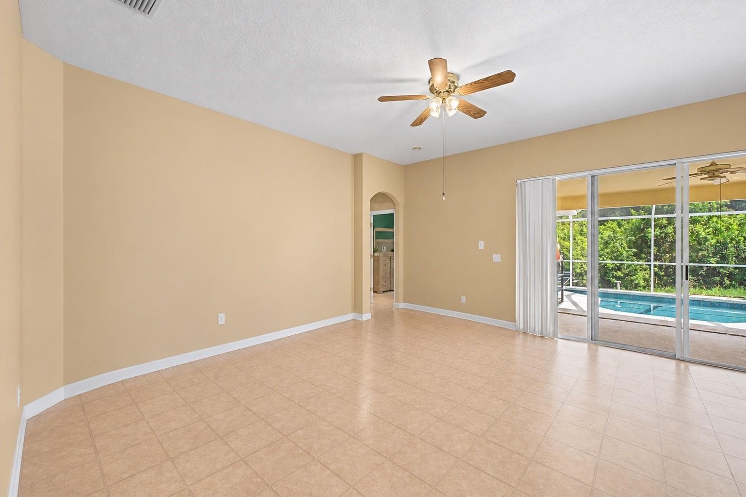 Single Family Residence at 4756 WHISPERING WIND AVE, TAMPA, photo 31 of 83