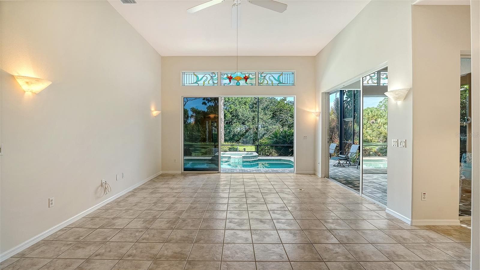 Notice the stained glass transom - 342 MELROSE CT, VENICE