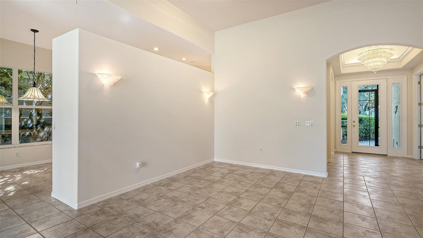 Dining area - 342 MELROSE CT, VENICE