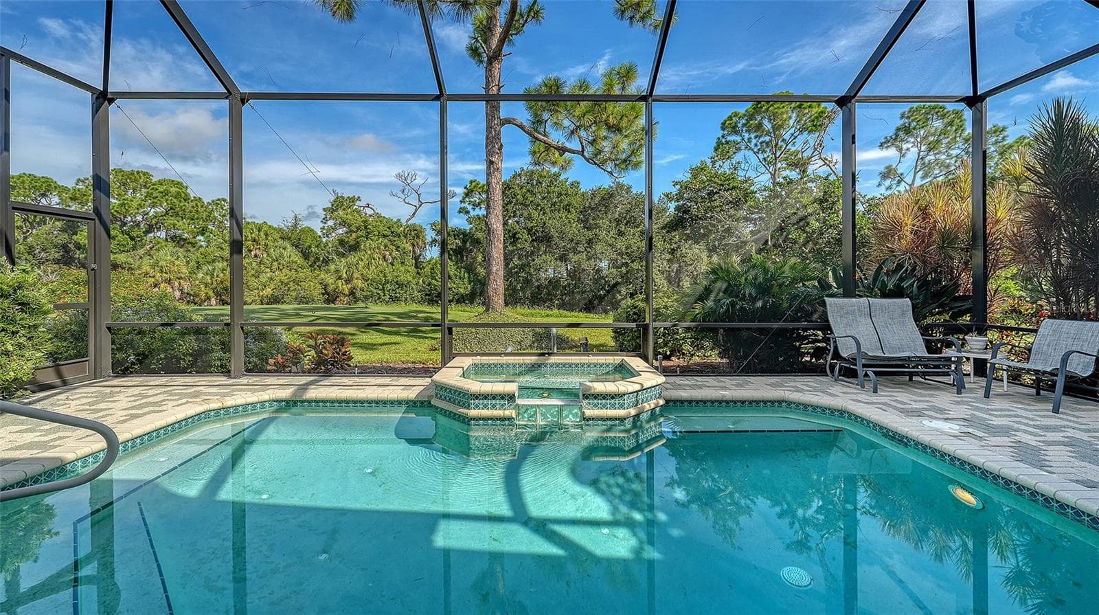 What’s not to like! - 342 MELROSE CT, VENICE
