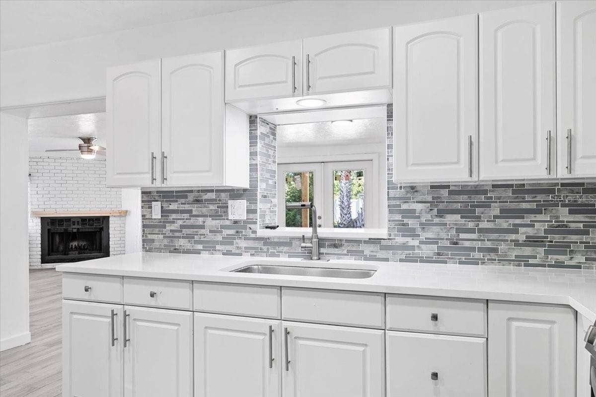 Single Family Residence at 6243 CARLTON AVE, SARASOTA, photo 9 of 34